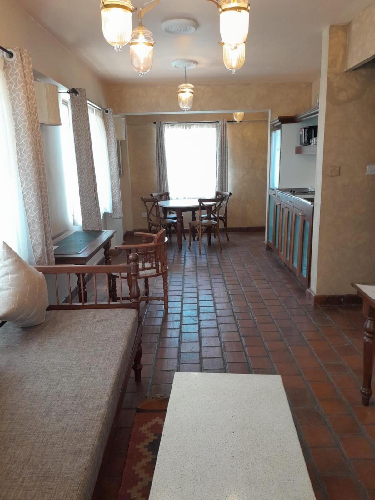 Woodmere Grand Hotel & Serviced Apartments 나이로비 외부 사진